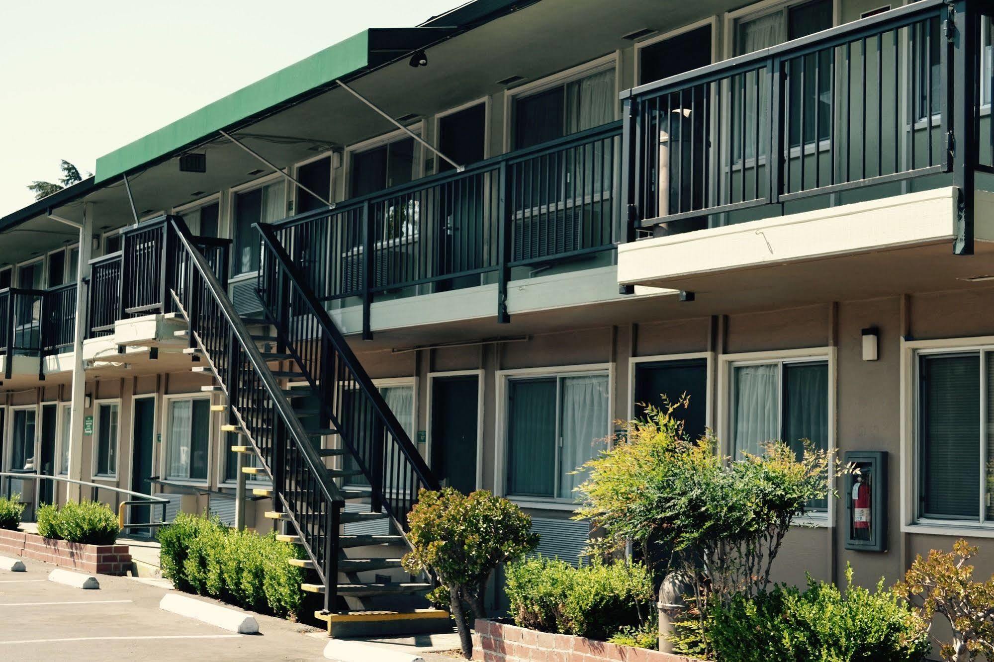 Quality Inn & Suites Silicon Valley Σάντα Κλάρα Εξωτερικό φωτογραφία